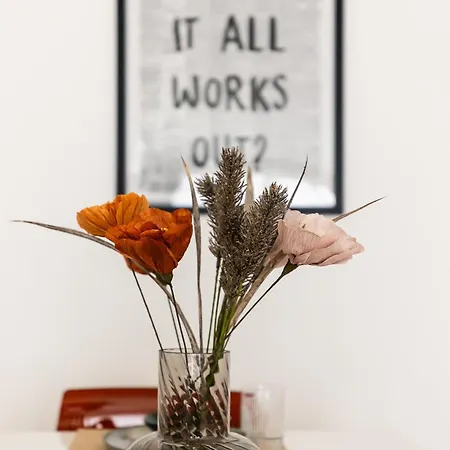 Roots One - Lakeview Escape With Balcony & Parking Apartment