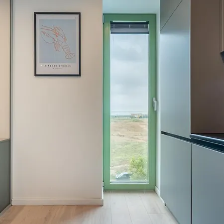 Roots One - Lakeview Escape With Balcony & Parking Apartment Bukarest