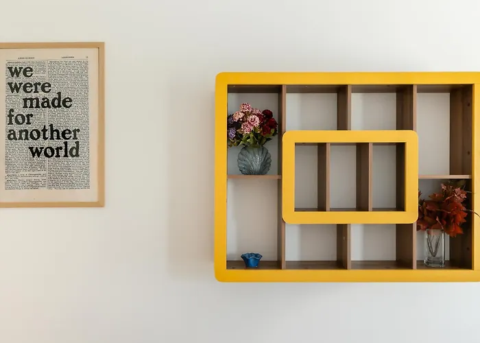 Апартаменти Roots One - Lakeview Escape With Balcony & Parking Бухарест