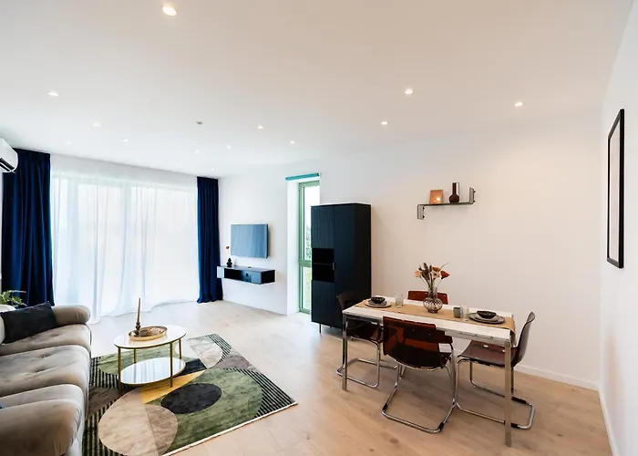 Lägenhet Roots One - Lakeview Escape With Balcony & Parking Bukarest