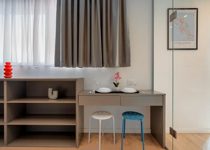 Roots One - Lakeview Escape With Balcony & Parking * Bukarest