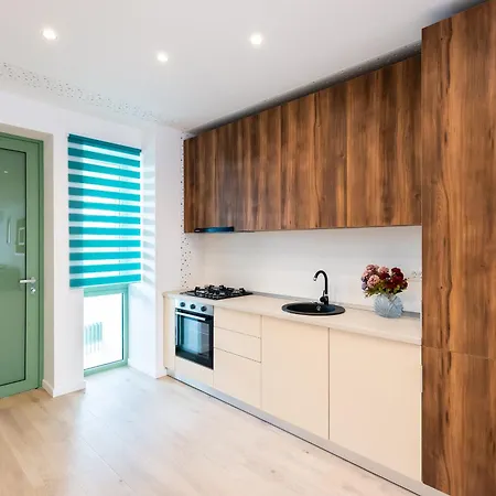 Roots One - Lakeview Escape With Balcony & Parking Appartement Boekarest